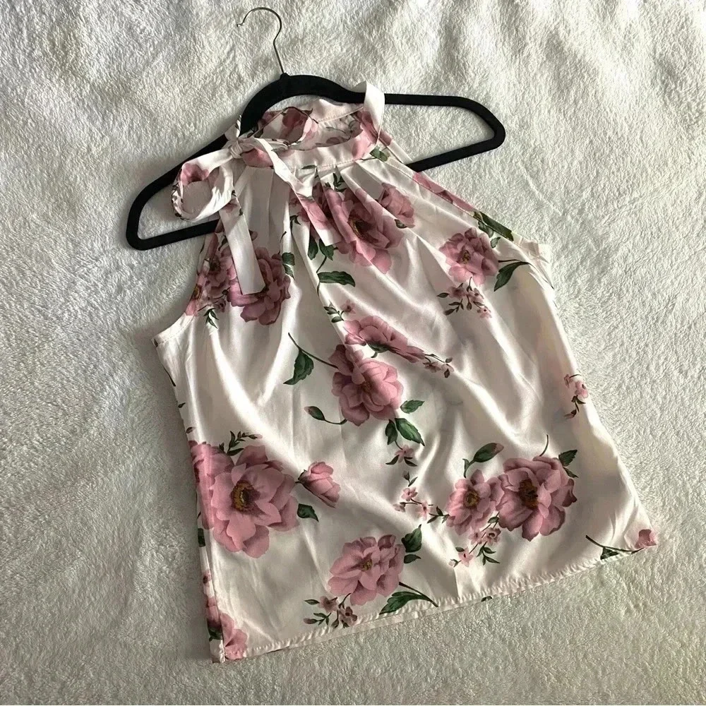 Tie Neck Floral Blouse​ - Picture 2 of 6